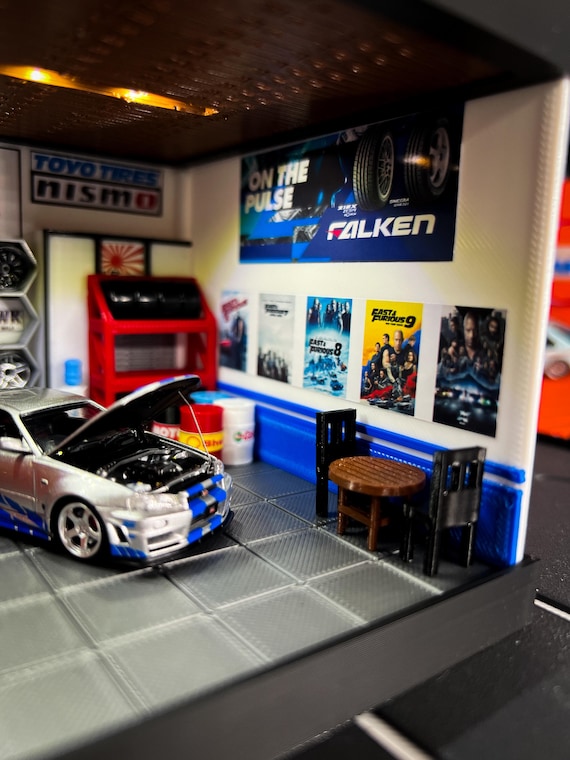 1/64 Scale Lighted Fast & Furious Themed Garage Diorama