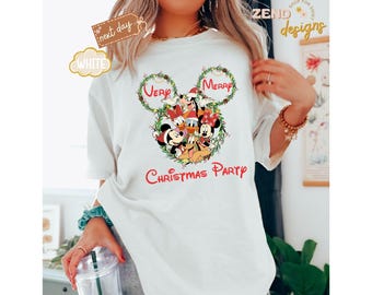 Comfort Colors® Disney Mickys Merry Merry Christmas Party Shirt, Mickey & Friends Weihnachtsshirt, Disneyland Weihnachten Familienurlaub Shirt