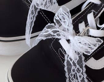 Handmade Tulle Ribbon Sneaker Charms: Y2K Shoe Lace Bows (2PCS)