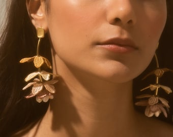 Lace & shell floral earrings -MUSACEAE EARRINGS- statement earring Long dangling flower botanical gardenia chunky bridal cowrie seashells