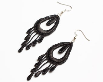 Lace earrings - PEACOCK SINGLE FEATHER - Black feather earrings lightweight & classic earrings. Bohemian crochet macrame, tatting jewelry