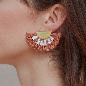 Fringe earrings - MATAHARI - Statement fan tassel earrings in vintage terracotta, green or beige fringe & white lace. Sunset shape half moon