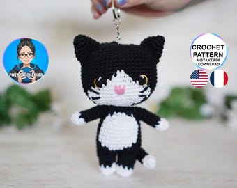 Patrón de amigurumi de gato esmoquin en PDF | Llavero de peluche kawaii | Accesorio de bolso de gato blanco y negro | Hazlo tú mismo | Punto X ajustado