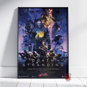 Könnte beinhalten: Ein gerahmtes Poster mit dem Videospiel "Death Stranding". Das Kunstwerk zeigt eine Collage von Charakteren in Blau-, Lila- und Gelbtönen. Der Titel des Spiels ist prominent dargestellt, zusammen mit den Namen der Schauspieler.