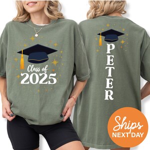 Custom Class of 2025 T-Shirt / Graduate Mom Shirt / Senior Vibes Tee / Graduation Gift / Senior Mom / Grad Mama Shirt / Personalized Tee