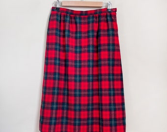Pendleton Red Lennox Tartan Plaid Wool Skirt/ Vintage Size 12 (M)/ Cute Vintage Preppy Authentic Lennox Tartan Skirt/ 100% Virgin Wool