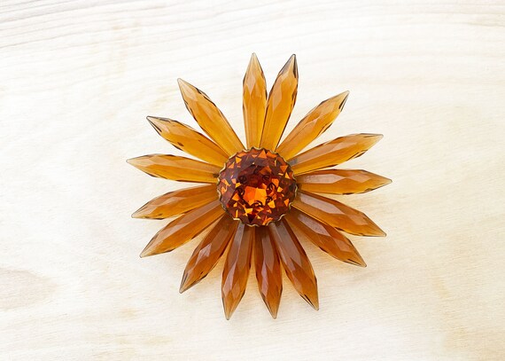 Orange Daisy Citrine Quartz Crystal Flower Pin/ M… - image 2