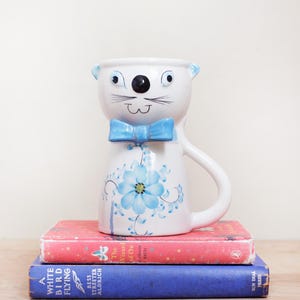 Vintage Secla Portugal Pottery Hand Painted Blue Floral Cat Vase or Mug Circa 1970s