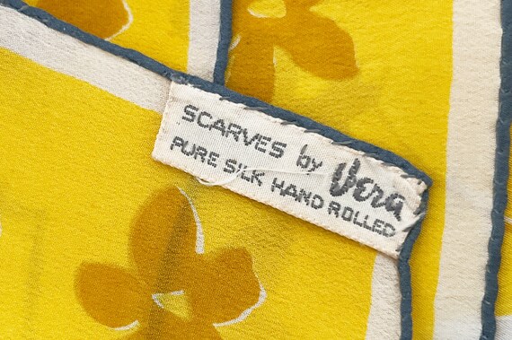 1950s Vera Neumann Floral Silk Scarf w Rolled Sil… - image 6