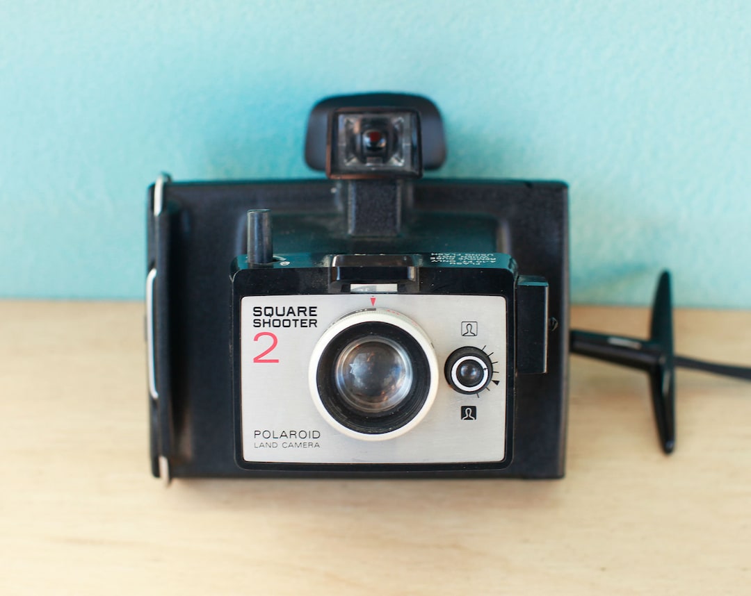 Square Shooter 2 Polaroid Camera / 70s Polaroid Land Etsy