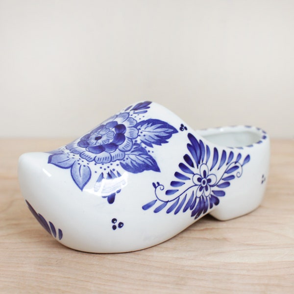 Delft Blue Ceramic Holland Clog Made to Hang on Wall/ Floral Blue & White Design Made in Holland/ Scandinavian Mid Century Dutch Shoe