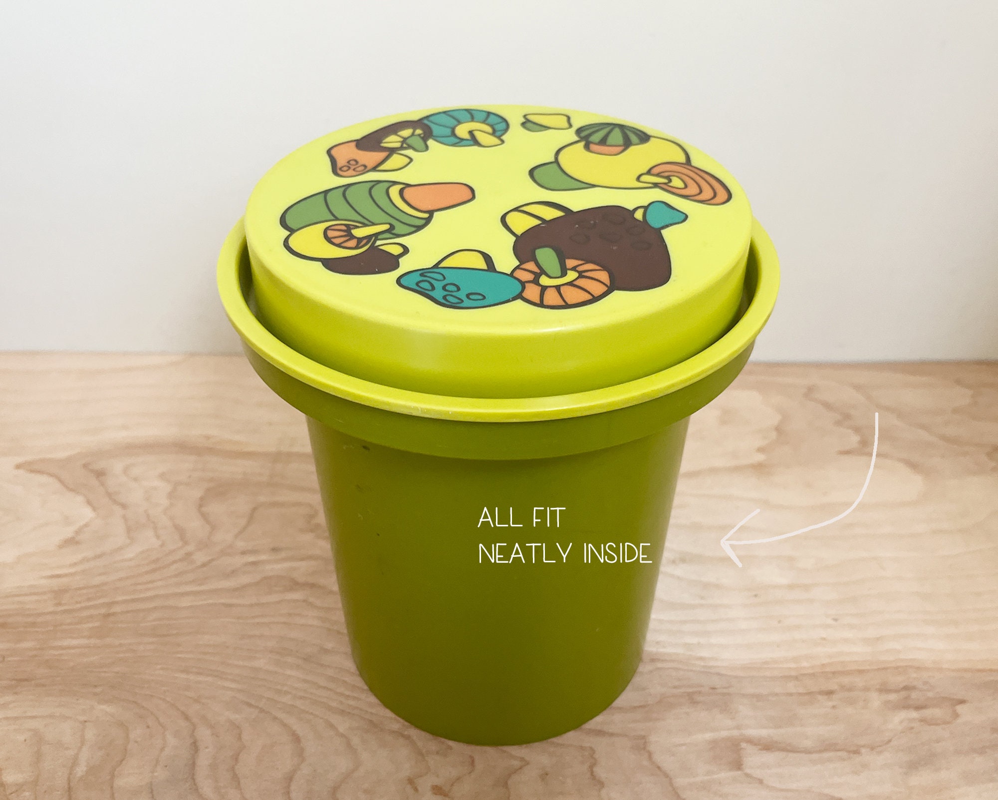 Rubbermaid Green Mushroom Canister Set/ Fun Plastic Nesting