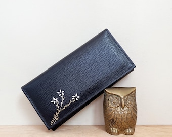 60s Billpak Leather Wallet Never Used w Floral Detail & Mid Century Textile Lining + Original Box/ Gorgeous Inside and Out!