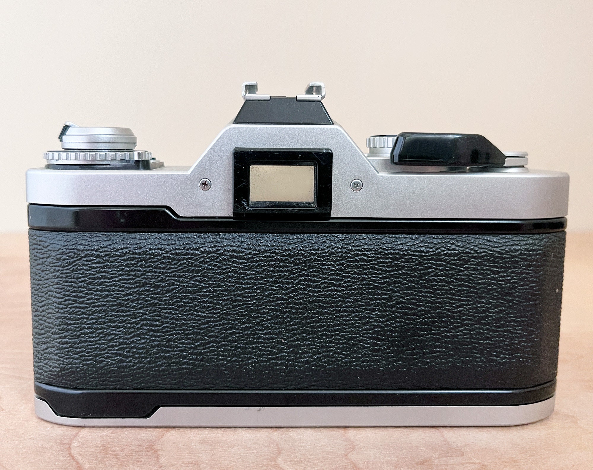 【完動品】CANON AV-1 ＋ FD 50mm F2 Canon AV-1 35mm Film Camera W Canon FD 50mm Lens 1.8