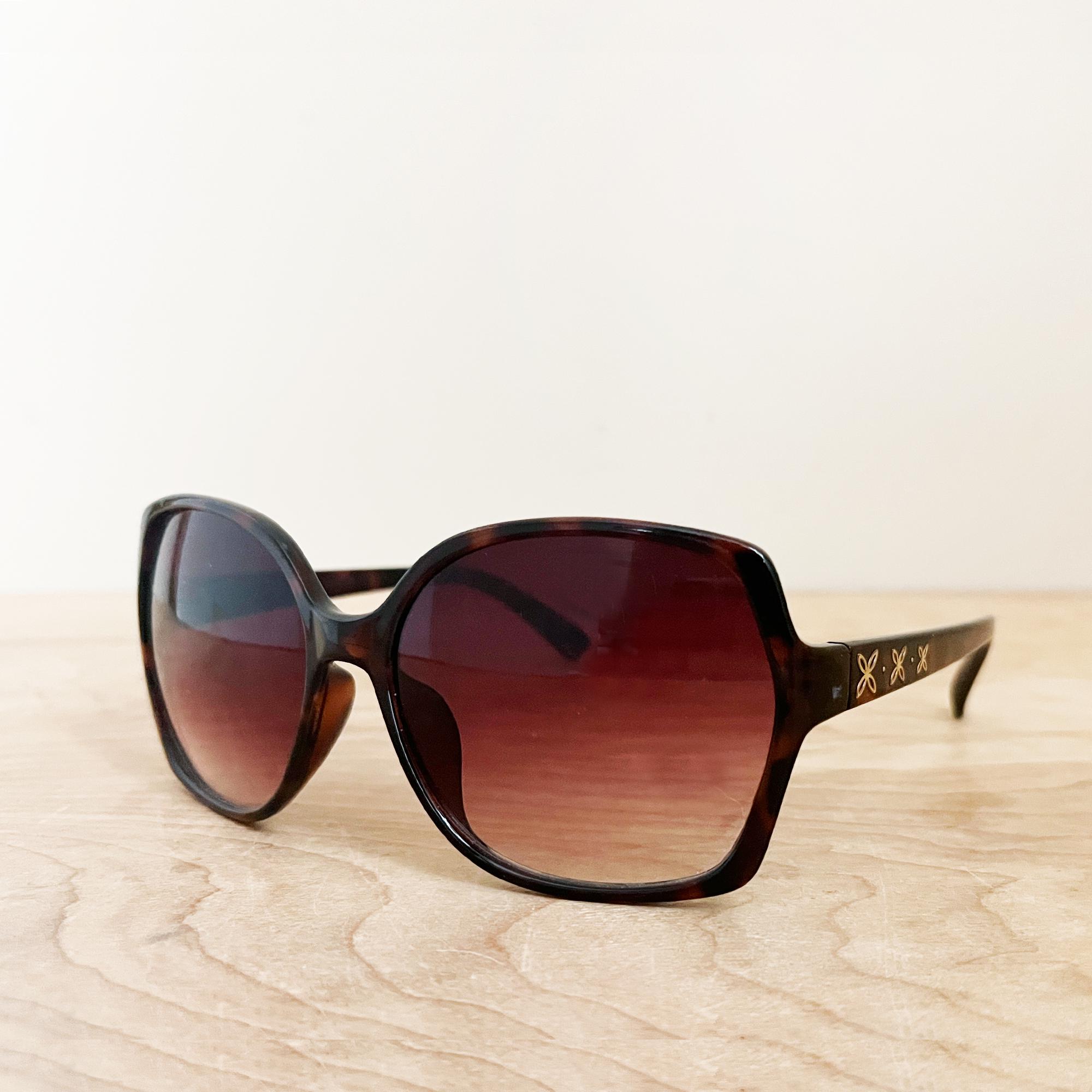 Oscar de la Renta Brown Aviator Sunglasses - Classic Metal Frame in Brown Oscar De La Renta Sunglasses Gold and Brown – Watches & Crystals main image 2