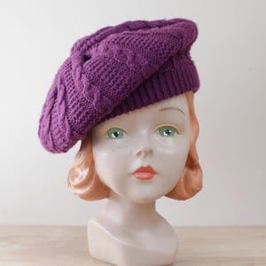 VTG 1980s Tan 100% Acrylic Knit Beret by Aris Vintage ARIS Knit Womens One Size Beret 100% Acrylic  main image 2