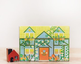 Hallmark Metal Recipe Box w Home Cook's Recipes! Super Cute Cottage Design/ Kitschy 70s Metal Recipe Box