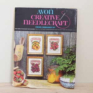 Avon Creative Needlecraft 3 County FairPictures Crewel Kit/ Fun 90s Farmhouse Style Mason Jar Fruit Designs / 3 in 1 Crewel Embroidery Kit