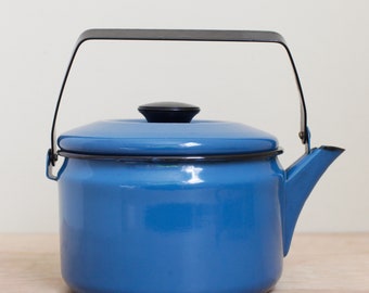 Small Blue Enamel Kettle/ Mid Century Kettle in Dark Blue w Black Handle / Enamelware Kettle Farmhouse Cottage Decor