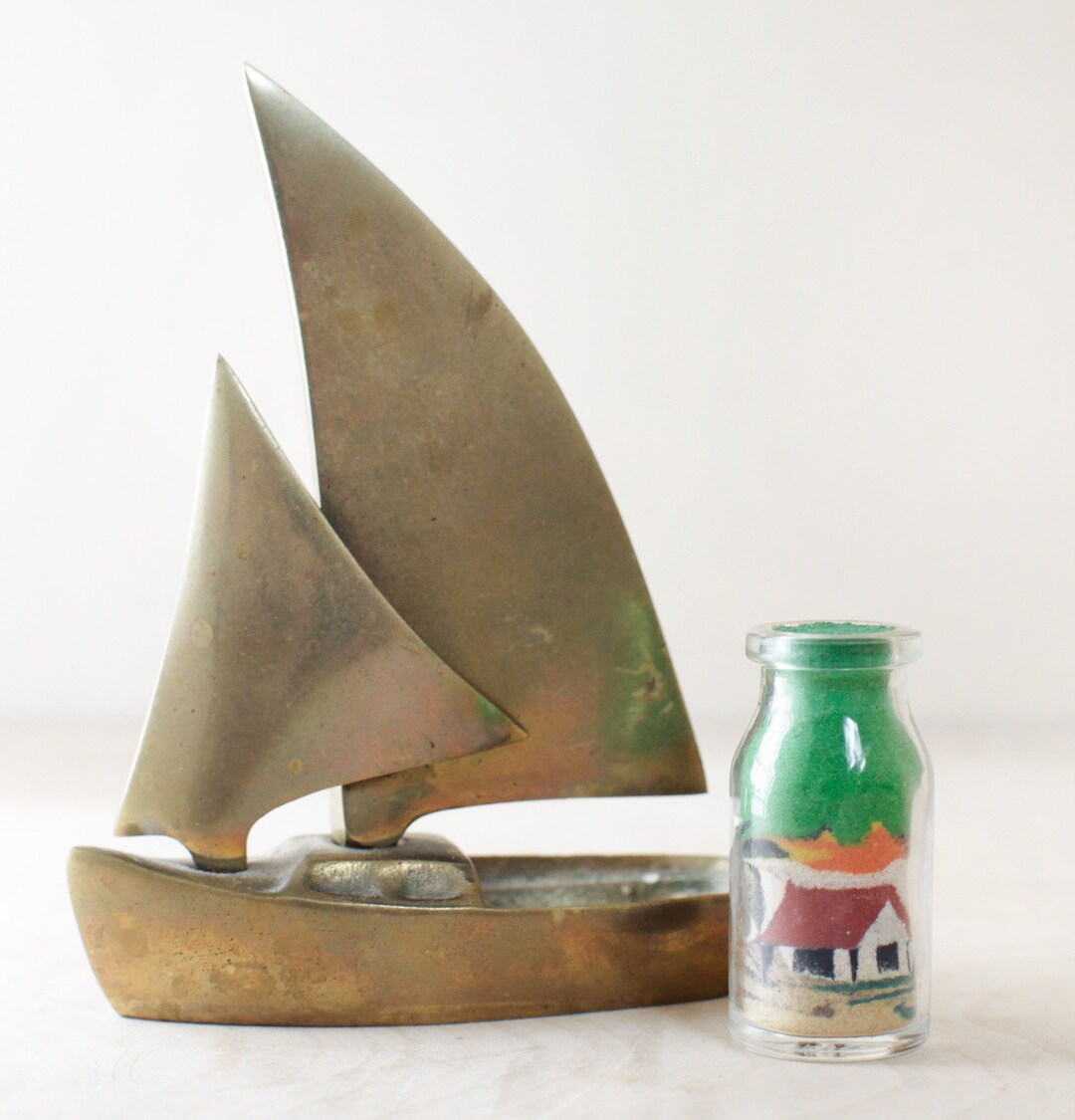 Tiny Sand Bottle Art/ Unique Beach Scene Tourist Souvenir Art/ Fun Miniature Bottle Art With