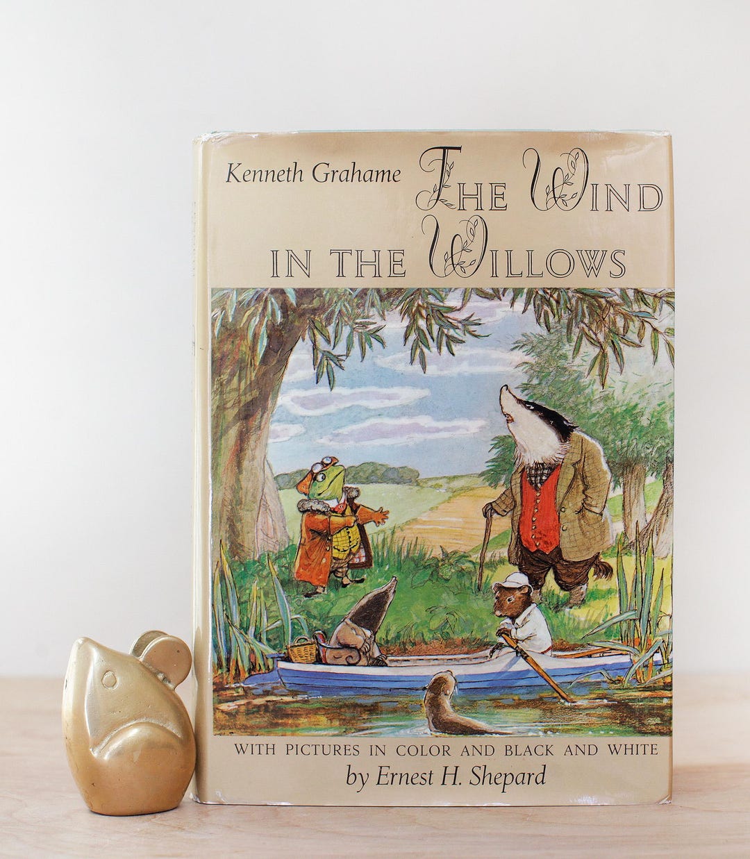 The Wind in the Willows by Kenneth Grahame and Illustrated by Ernest H ...