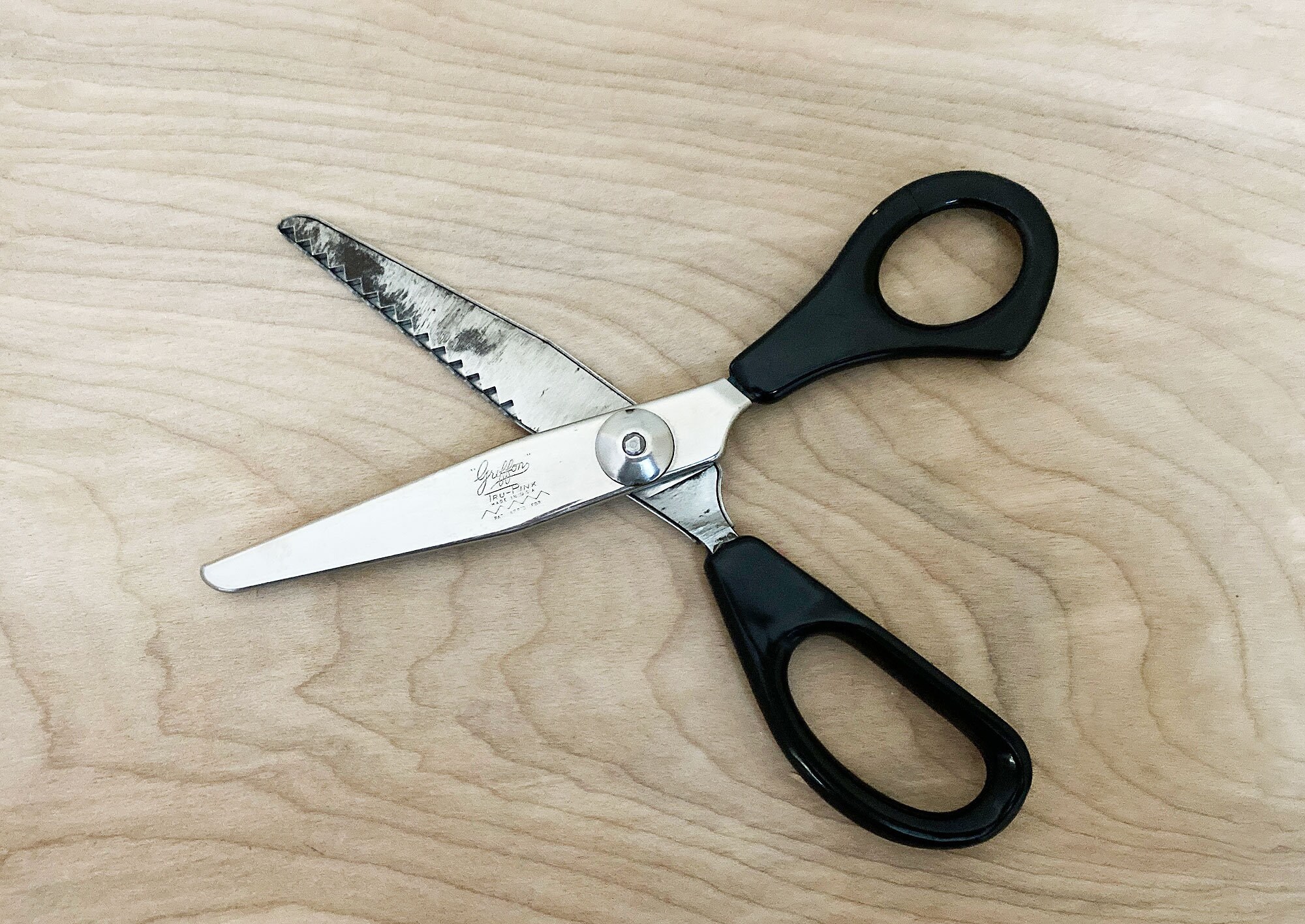 Griffon TruPink Pinking Shears/ Nice Vintage Pinking Scissors Etsy