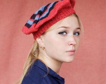 Vintage Hand Knit Circle Striped Beret/ 1970s Tam O' Shanter Hat / Super Cute Ladies Red, Blue & Black Knitted Wool Hat