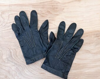 Vintage Black Leather Gloves w White Stitching Size Med/ Soft and Stylish Fall to Winter Vintage Gloves/ Western Cowgirl Style