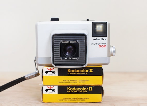 Minolta A フィルムカメラ Minolta Autopak 500 126 Film Camera W Expired Film/ Fully
