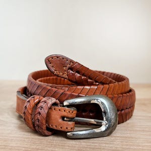 Womens Brown Leather braided woven belt Burnished brass buckle New! Sz.10/12 Beorma belts are meticulously made by hand in their factory  main image 2