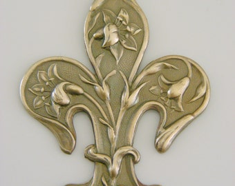 Fleur De Lis Pendant Vintage Brass Large Pendant for Necklace - Stamping - 2 pcs