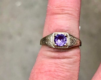 Antique vintage white gold edwardian art deco leaf engraved alternative engagement wedding bridal promise ring, round amethyst