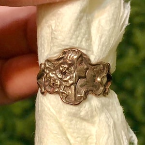 Art nouveau flower floral fairy lady girl face ring shibuichi flowing hair Mucha relic
