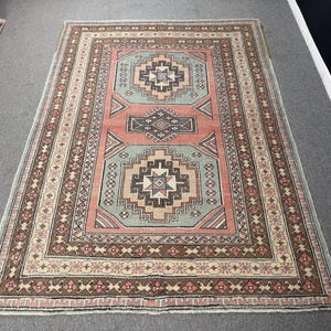 4&#39;10&quot;x6&#39;7&quot; Feet,pink background Turkish vintage Anatolian rug ,beige,blue,brown colors rugs,brown border,Floral rugs