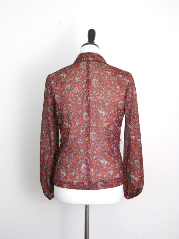 Vintage Red Animal Paisley Split Neck Shirt Size … - image 5