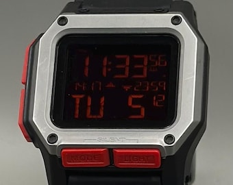 Nixon Regulus