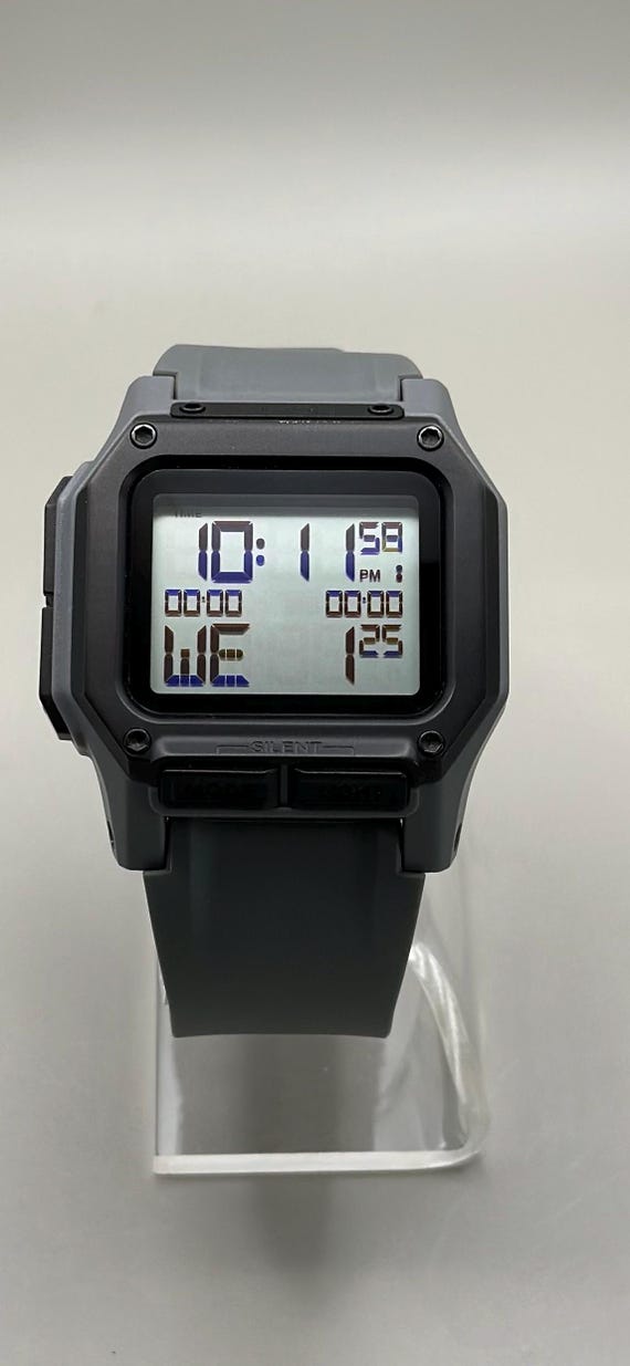 Nixon Regulus