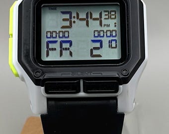 Nixon Regulus