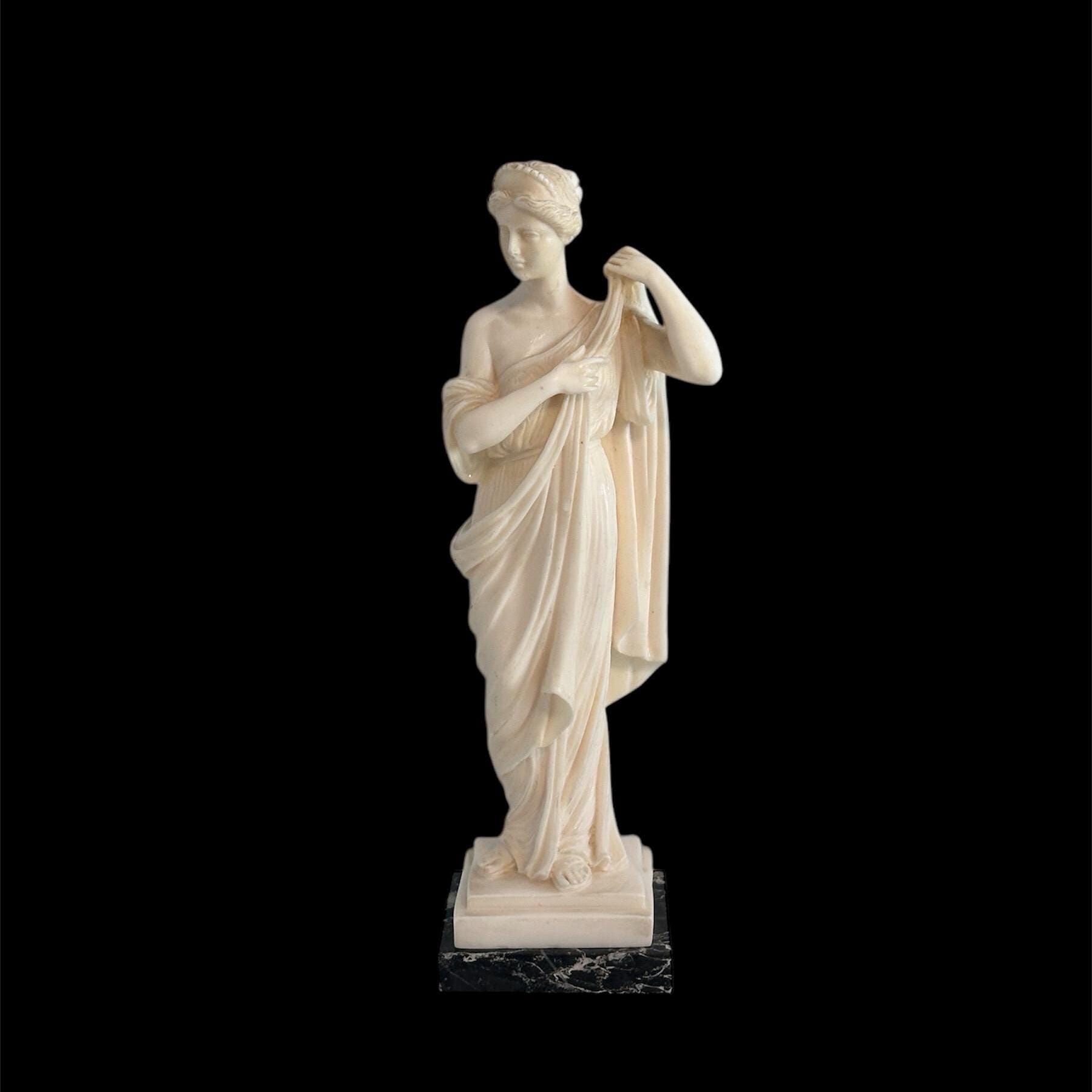 Vtg Italian Alabaster Resin Statue Sculpture of Neoclassical Woman