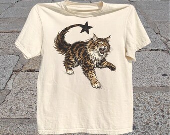 Maine Coon T-Shirt: Retro Y2K Cat Graphic Tee