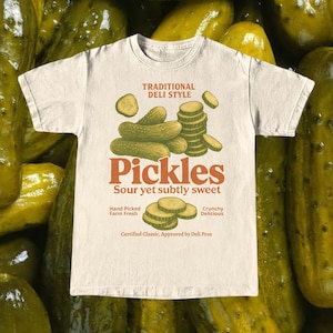 T-shirt rétro cornichons avec étiquette de produit