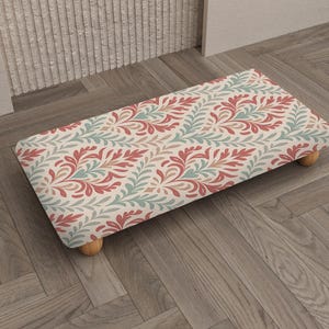 Supporto/rialzo in legno con motivo a foglie rosse e blu e incastro a spina di pesce, modello RB-2525