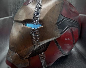 Casco de Iron Man Mark 85 con daños de batalla, para cosplay (impreso en 3D)