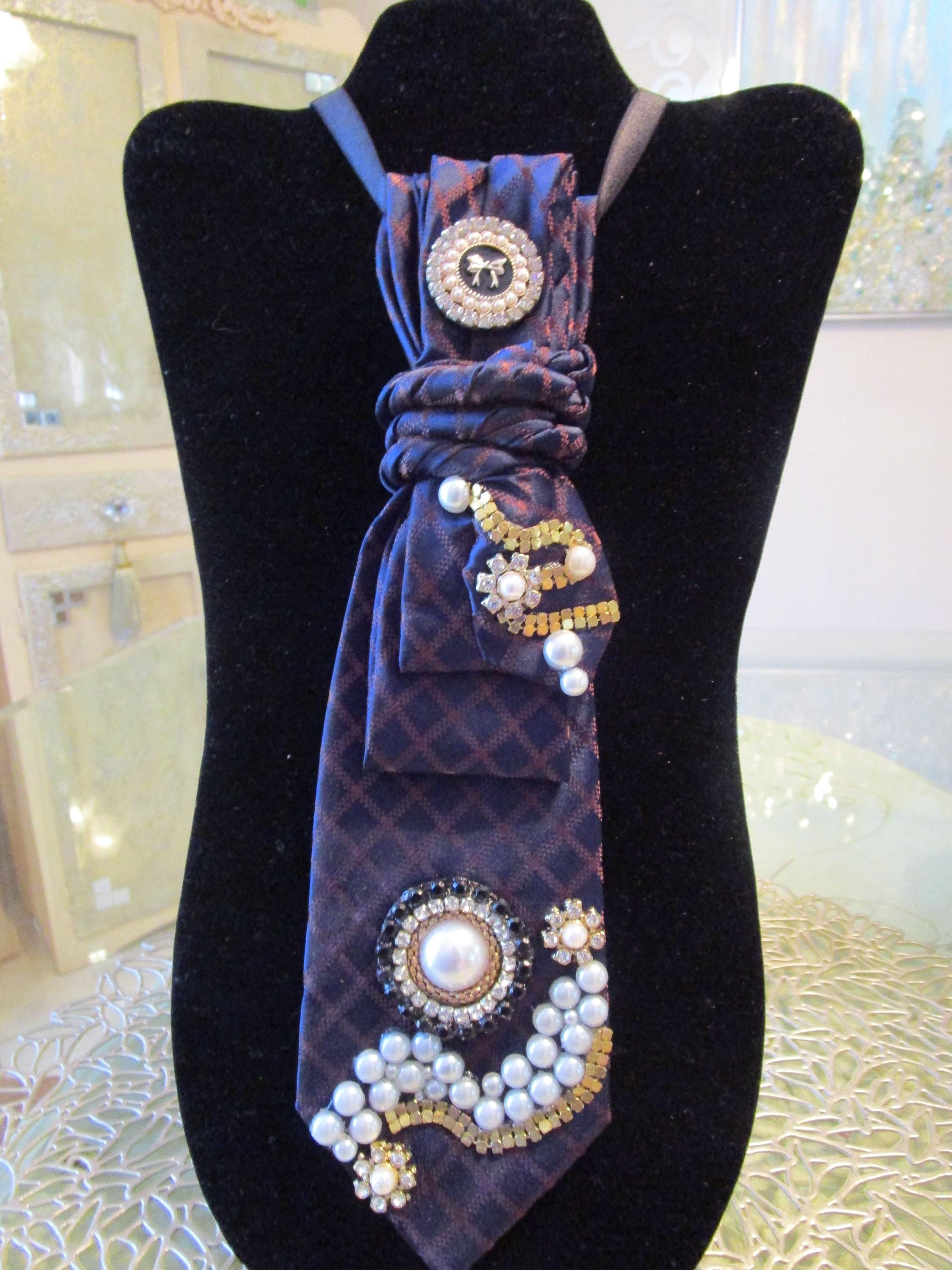 Necktie Necklace Navy - Etsy display picture 3
