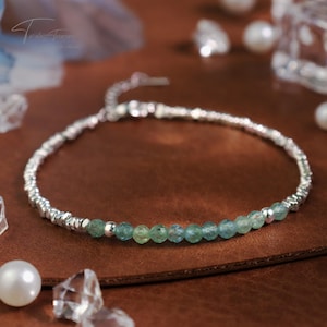 Pulsera de turmalina verde natural / Pulsera de piedras preciosas de cristal verde con cuentas de plata / Pulsera minimalista delicada y bonita, regalo de cristal para mujer
