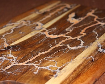 Lichtenberg Acacia Charcuterie Board: Fractal Resin Art - Pink coral coloured resin