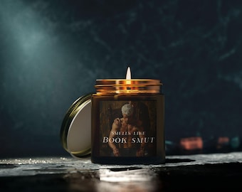 Smells like Book Smut - Dramoine Candle