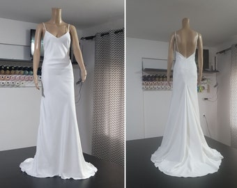 Minimalistisches Brautkleid