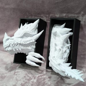 Dragon emerging book nook set head and tail