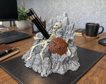 Fallen Warrior Skeleton Pen Holder – Unique Desk Organizer and Gift